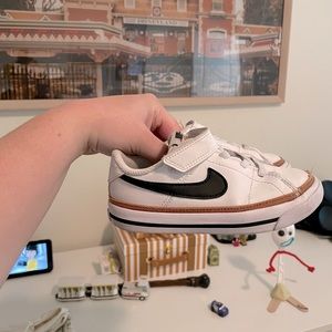 Toddler Boy Nike shoes